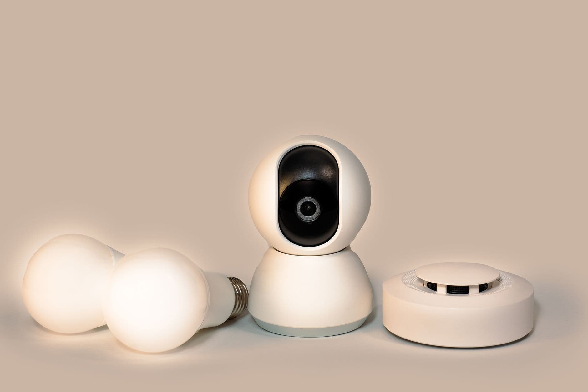 Smoke Detector Maintenance Every Homeowner Should Do