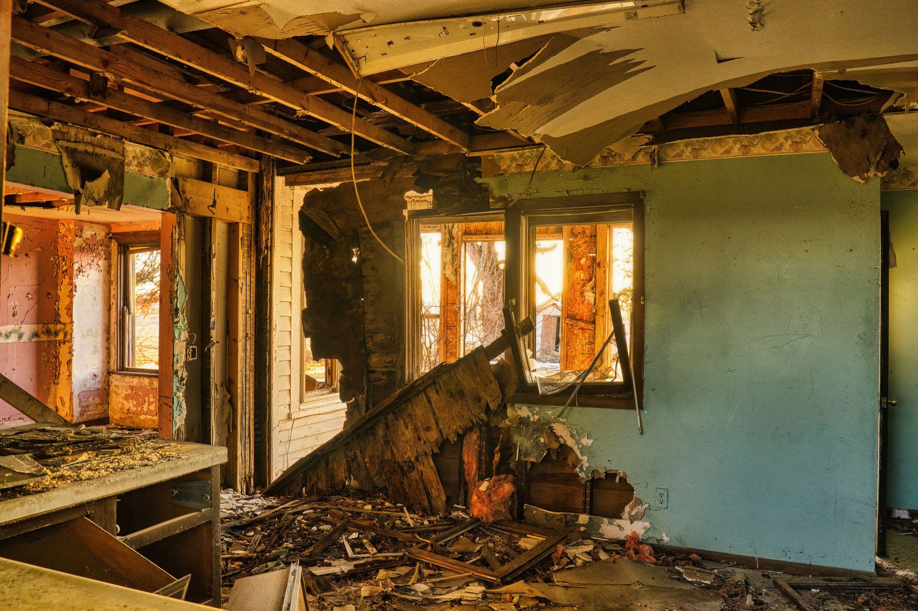 Water Damage Prevention: Early Warning Signs